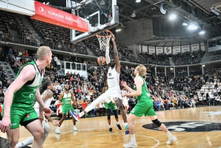 "Barcą" papildė dar vienas centras – nugvelbė ASVEL milžiną